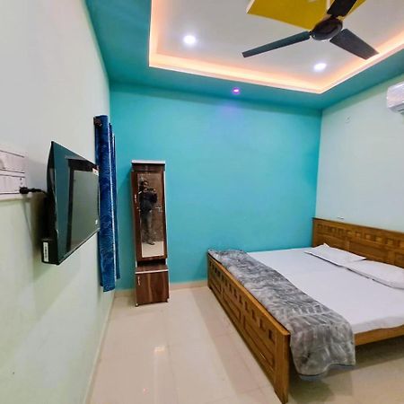 Utsav Lodge And Mangal Bhavan Pipariā Dış mekan fotoğraf