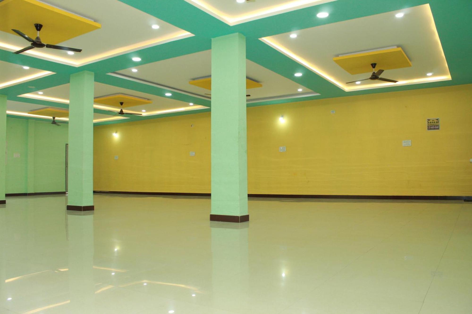 Utsav Lodge And Mangal Bhavan Pipariā Dış mekan fotoğraf