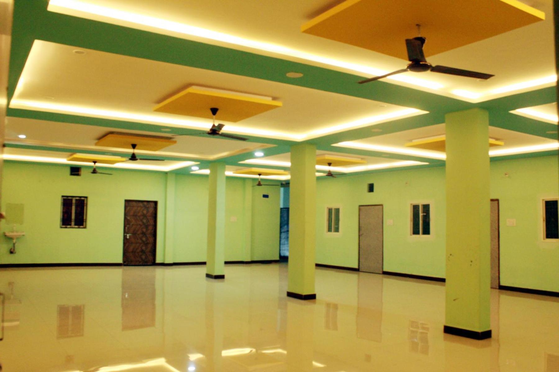 Utsav Lodge And Mangal Bhavan Pipariā Dış mekan fotoğraf