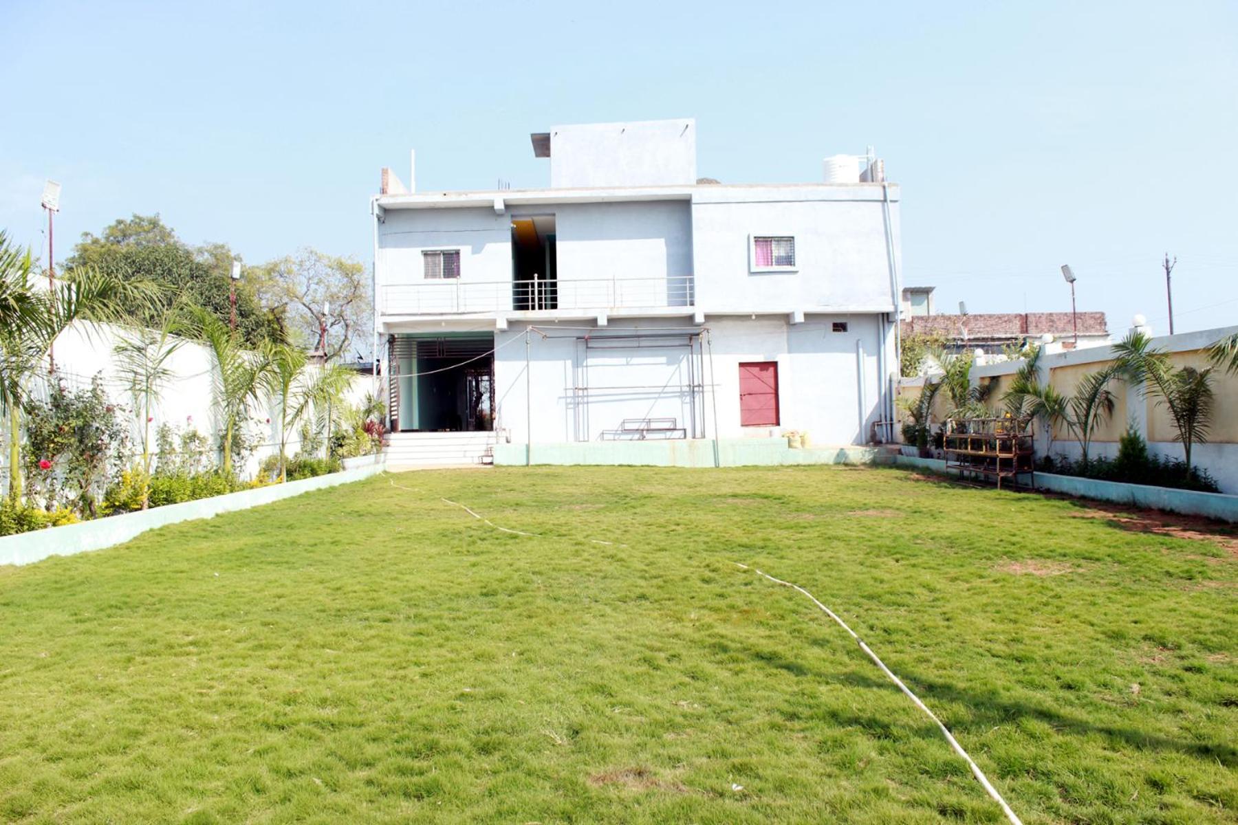 Utsav Lodge And Mangal Bhavan Pipariā Dış mekan fotoğraf