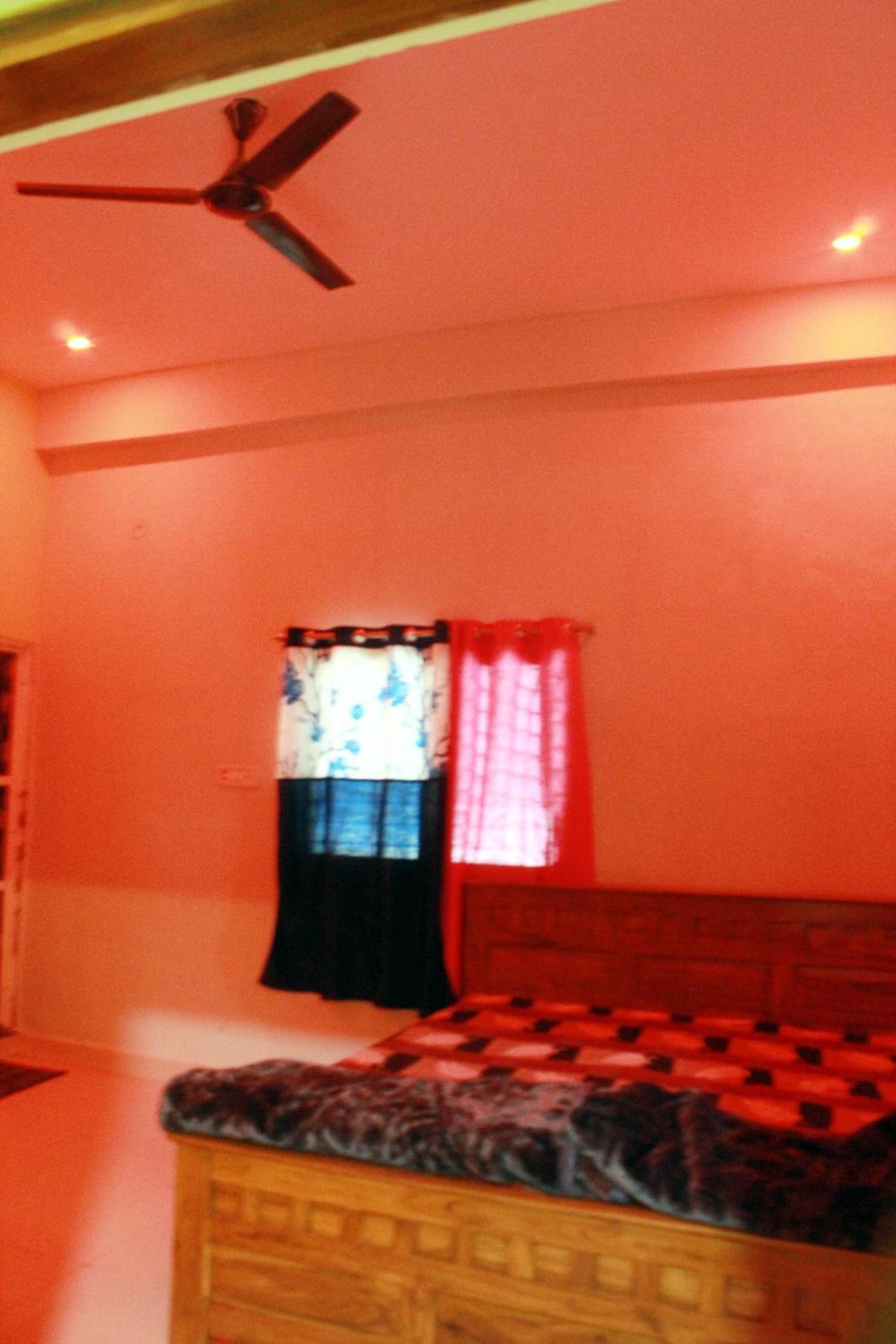 Utsav Lodge And Mangal Bhavan Pipariā Dış mekan fotoğraf