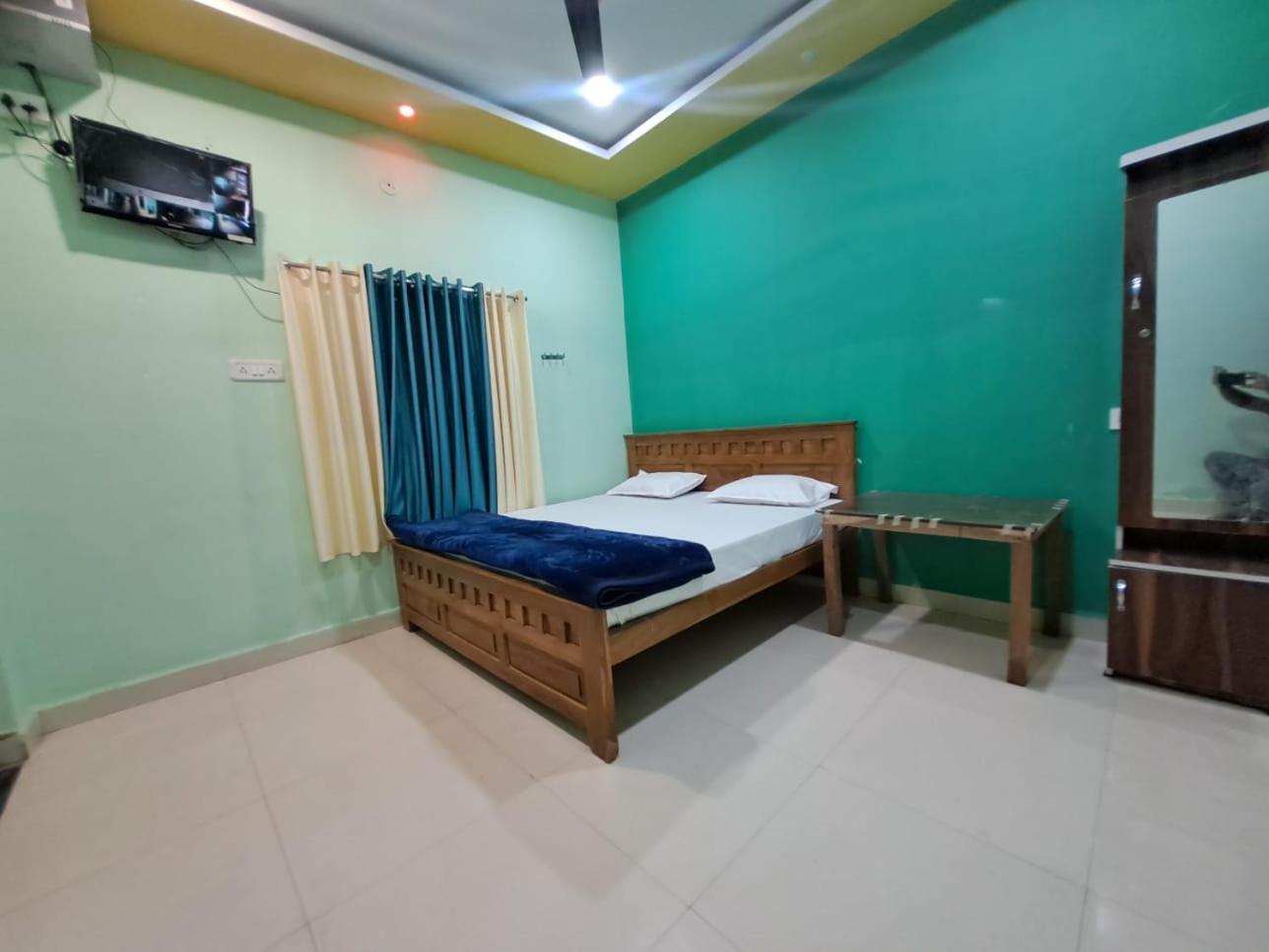 Utsav Lodge And Mangal Bhavan Pipariā Dış mekan fotoğraf